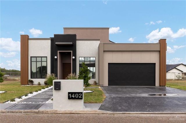1402 Tierra Encantada, Weslaco, TX 78596