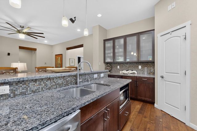 636 Rio Azul Lane NW, Albuquerque, NM 87104