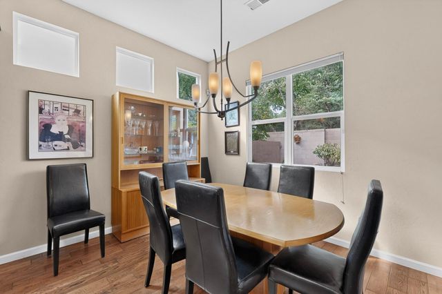 636 Rio Azul Lane NW, Albuquerque, NM 87104