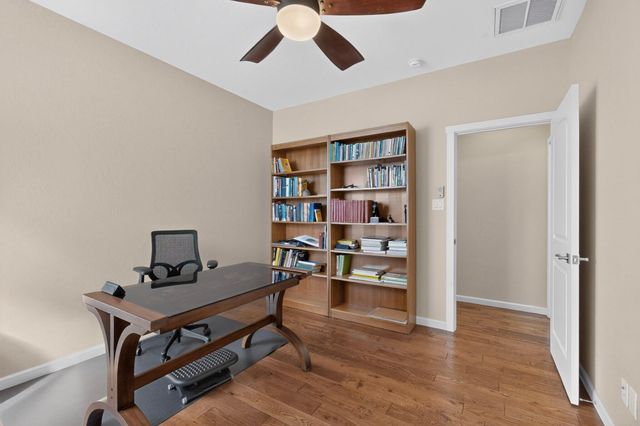 636 Rio Azul Lane NW, Albuquerque, NM 87104