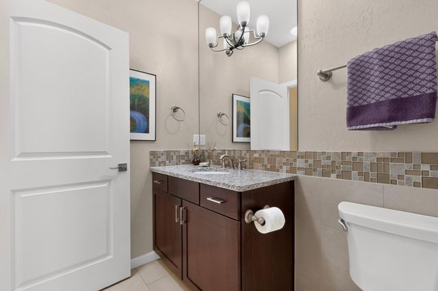 636 Rio Azul Lane NW, Albuquerque, NM 87104