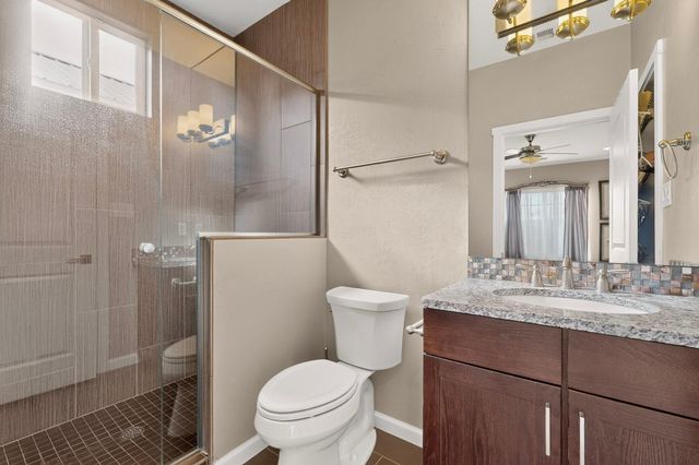 636 Rio Azul Lane NW, Albuquerque, NM 87104
