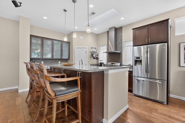 636 Rio Azul Lane NW, Albuquerque, NM 87104