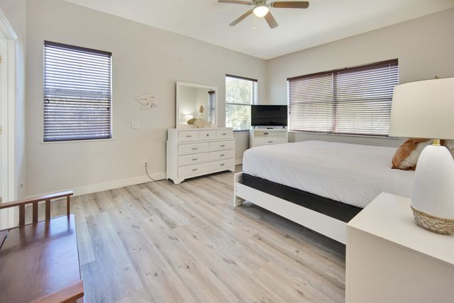 10 3rd St, St Augustine, FL 32080