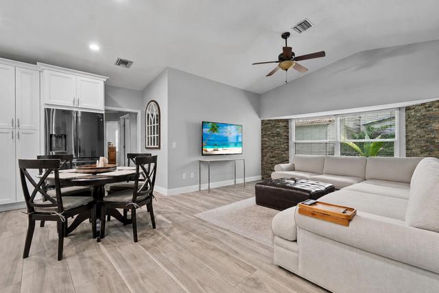 1570 Farmington Avenue, Wellington, FL 33414