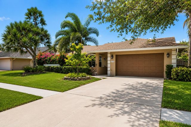 1570 Farmington Avenue, Wellington, FL 33414