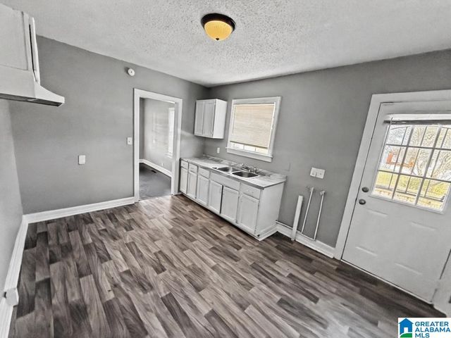 1701 4TH AVENUE, Birmingham, AL 35208