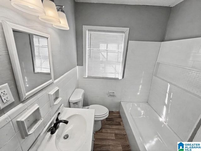 1701 4TH AVENUE, Birmingham, AL 35208