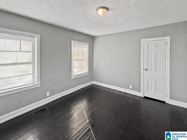 1701 4TH AVENUE, Birmingham, AL 35208