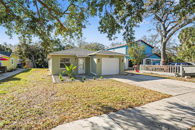 4440 W PINTOR PLACE, Tampa, FL 33616