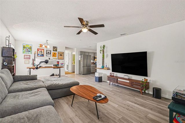 4440 W PINTOR PLACE, Tampa, FL 33616