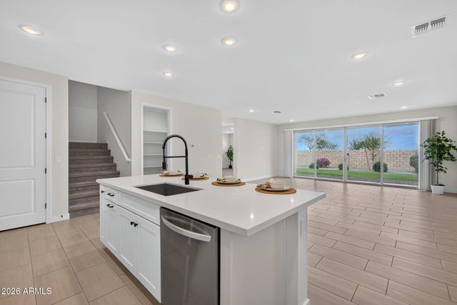 9662 E RAINBOW Avenue, Mesa, AZ 85212