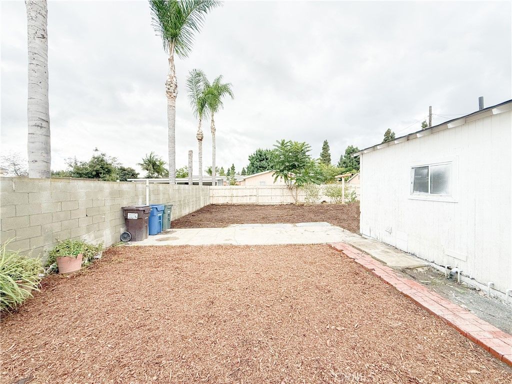 Image 19 of property listing at 2222 E 124th Street, Compton, CA 90222