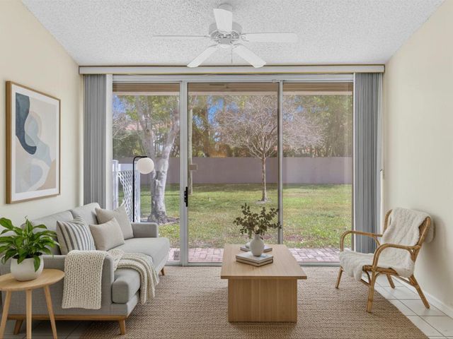 9165 Vineland Court Apt. C, Boca Raton, FL 33496