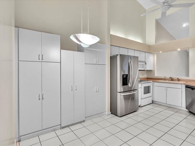 9165 Vineland Court Apt. C, Boca Raton, FL 33496