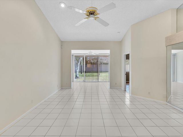 9165 Vineland Court Apt. C, Boca Raton, FL 33496