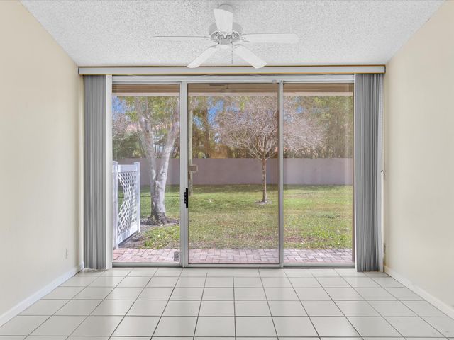 9165 Vineland Court Apt. C, Boca Raton, FL 33496