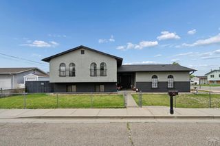 36 Wheatridge Dr, Pueblo, CO 81005