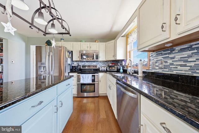 11841 ASHTON RD, Clear Spring, MD 21722