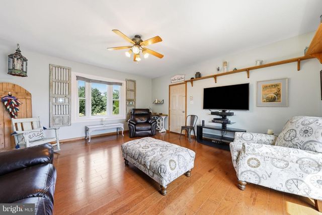 11841 ASHTON RD, Clear Spring, MD 21722