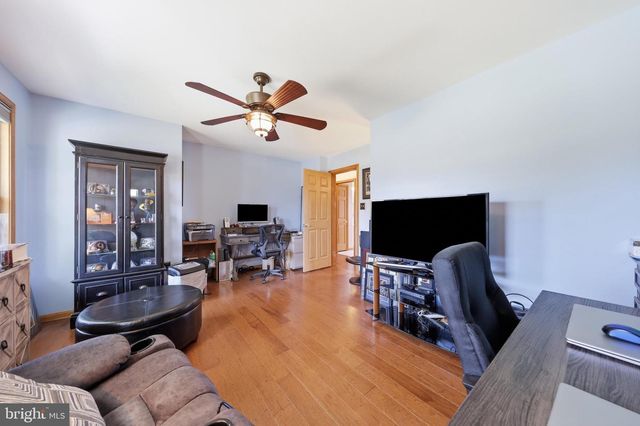 11841 ASHTON RD, Clear Spring, MD 21722
