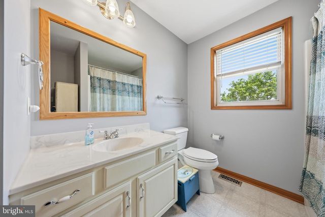 11841 ASHTON RD, Clear Spring, MD 21722