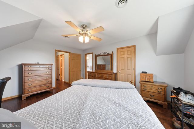11841 ASHTON RD, Clear Spring, MD 21722