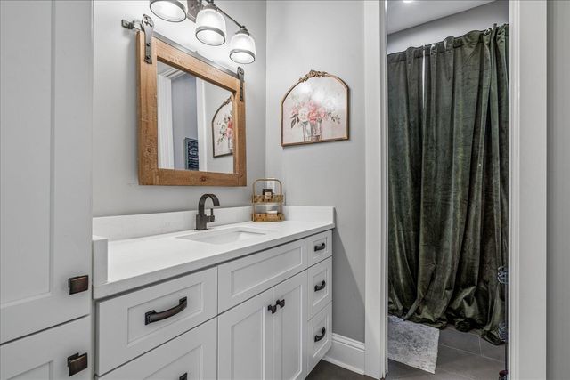 6035 FEATHERS CHAPEL DR, Somerville, TN 38068