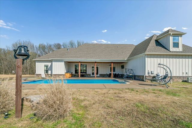 6035 FEATHERS CHAPEL DR, Somerville, TN 38068