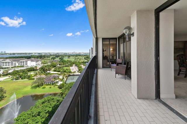 2480 PRESIDENTIAL Way 1603, West Palm Beach, FL 33401