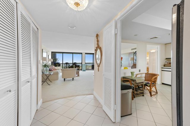 2480 PRESIDENTIAL Way 1603, West Palm Beach, FL 33401