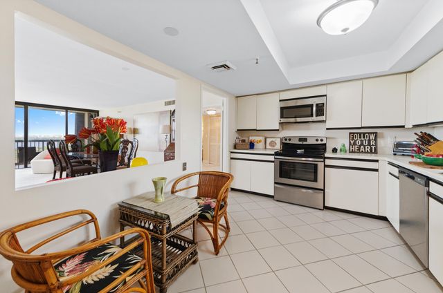 2480 PRESIDENTIAL Way 1603, West Palm Beach, FL 33401