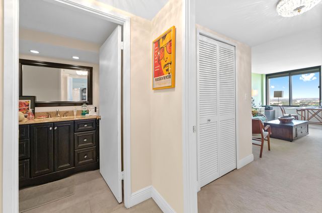 2480 PRESIDENTIAL Way 1603, West Palm Beach, FL 33401