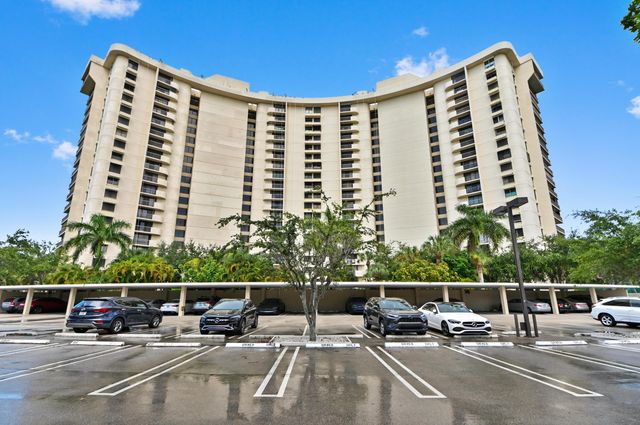 2480 PRESIDENTIAL Way 1603, West Palm Beach, FL 33401