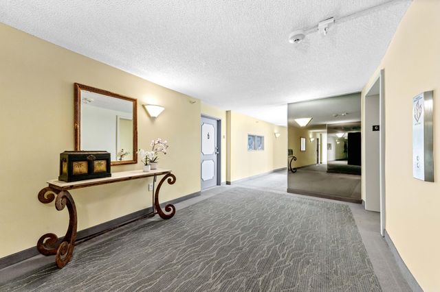 2480 PRESIDENTIAL Way 1603, West Palm Beach, FL 33401
