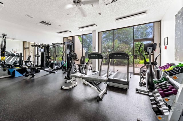 2480 PRESIDENTIAL Way 1603, West Palm Beach, FL 33401