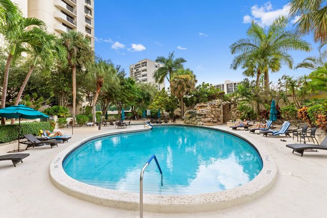 2480 PRESIDENTIAL Way 1603, West Palm Beach, FL 33401