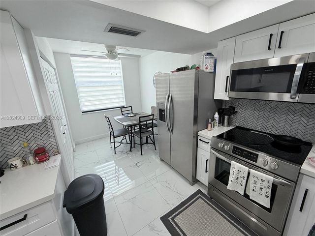 7370 NW 18th St 107, Margate, FL 33063