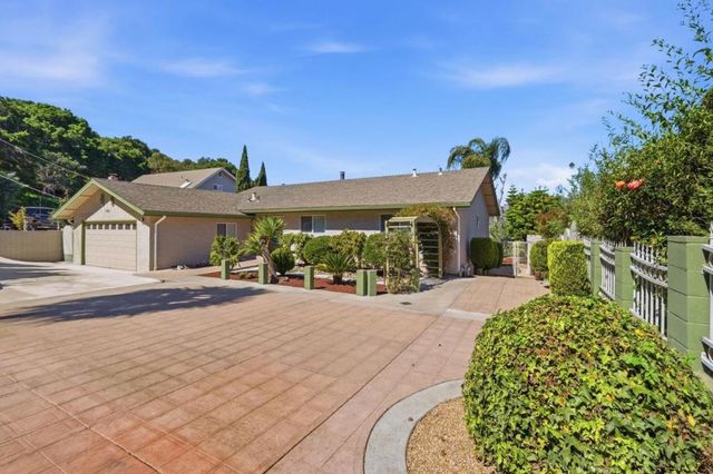3565 Viola Drive, Aromas, CA 95004