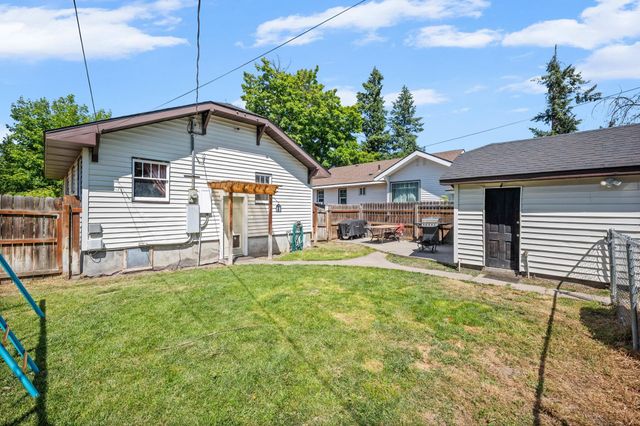 4708 N Cedar St, Spokane, WA 99205
