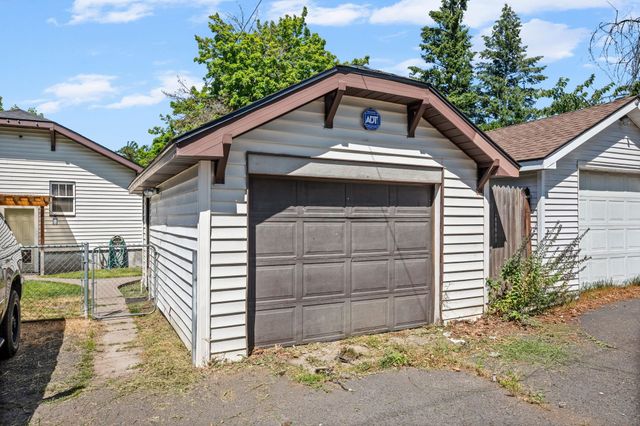 4708 N Cedar St, Spokane, WA 99205