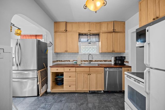 4708 N Cedar St, Spokane, WA 99205