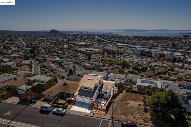 2063 Tapscott Ave., El Cerrito, CA 94530