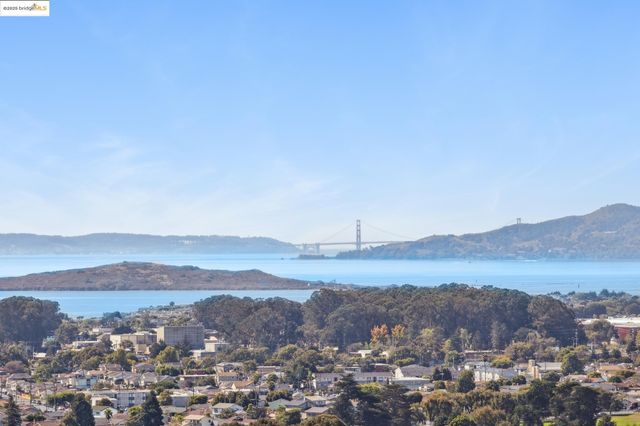 2063 Tapscott Ave., El Cerrito, CA 94530