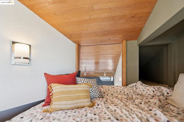 2063 Tapscott Ave., El Cerrito, CA 94530