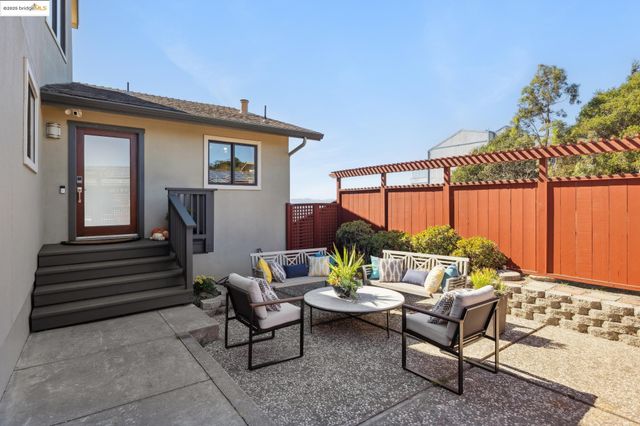 2063 Tapscott Ave., El Cerrito, CA 94530