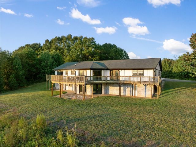 1010 Wall Circle, Chesnee, SC 29323