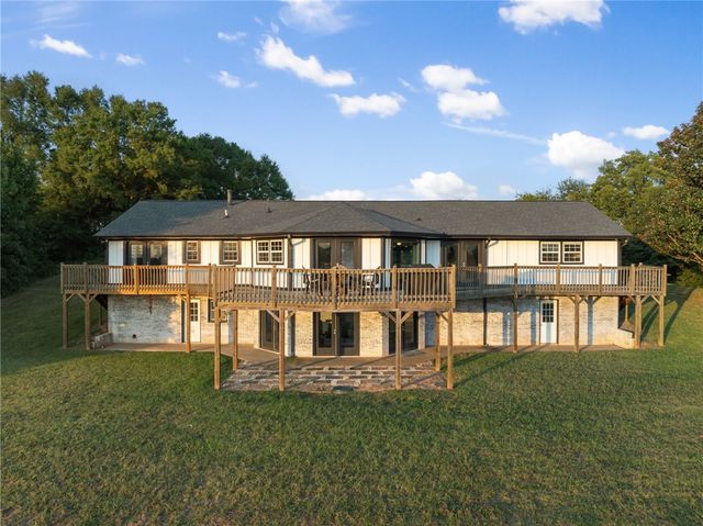 1010 Wall Circle, Chesnee, SC 29323