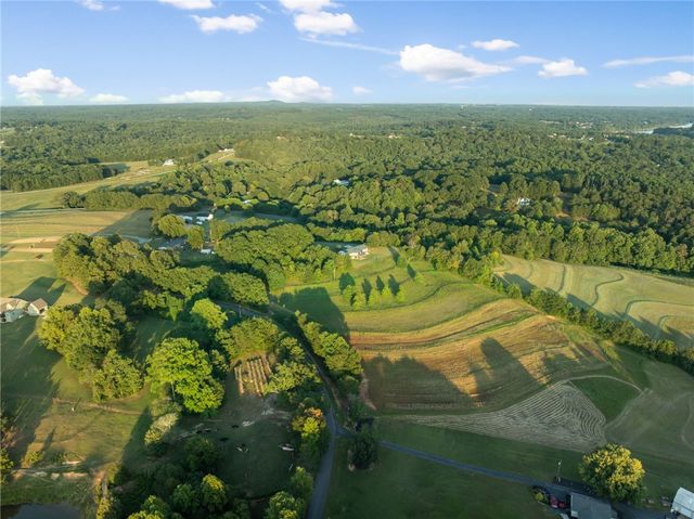 1010 Wall Circle, Chesnee, SC 29323