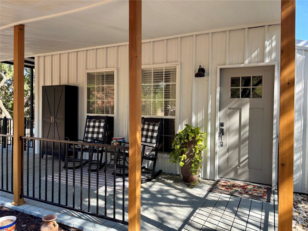 111 Rupert Court, Weatherford, TX 76087 — exterior